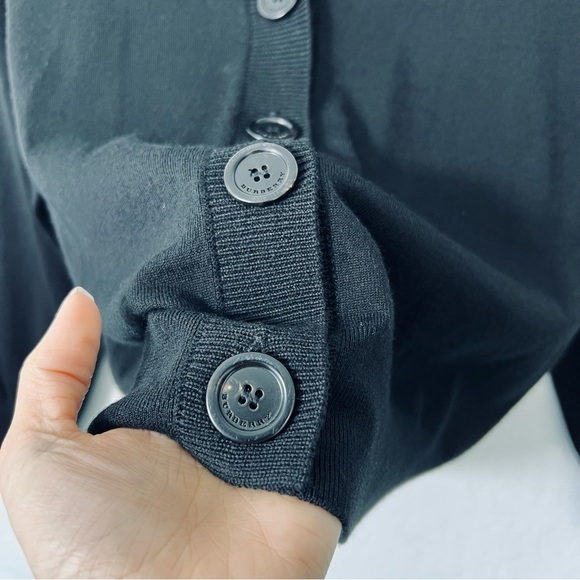 Burberry Button Up Sweater Black Medium - Picture 10 of 10